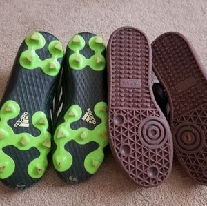 Boys soccer shoes